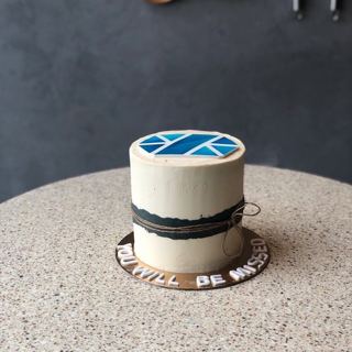 White cake with Scottish flag, farewell, by DOT Cake Art