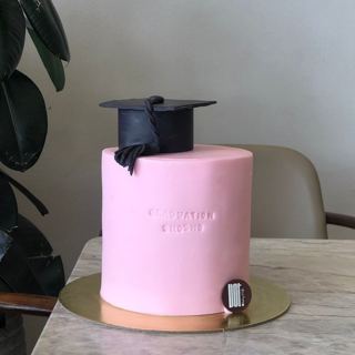 Pink cake with graduation cap, by DOT Cake Art