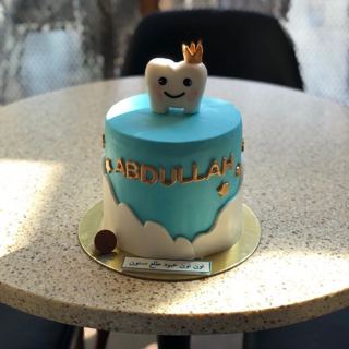 DOT Cake Art 出品：蓝色蛋糕，云朵与牙齿卡通