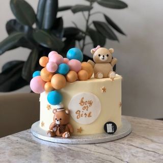 DOT Cake Art 出品：白色蛋糕，小熊彩球，性别揭晓