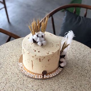 Beige cake with wheat and cotton, by DOT Cake Art